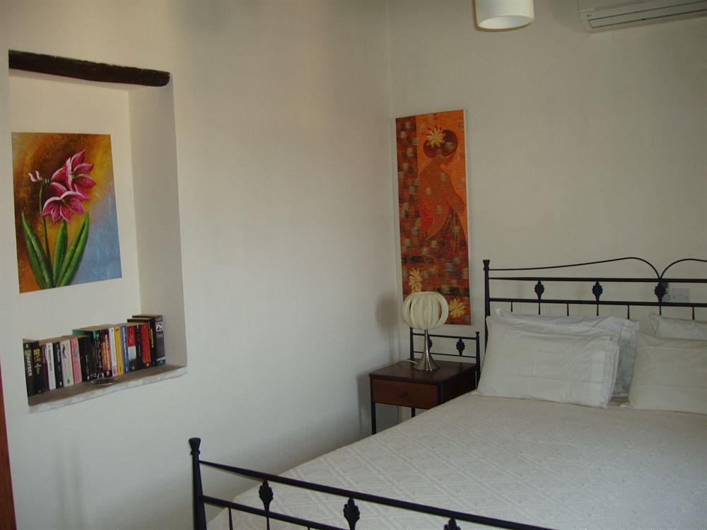 Appartement Niovi House à Tochni Extérieur photo