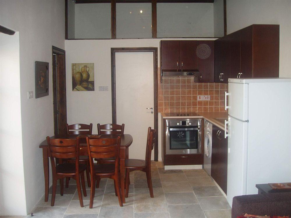 Appartement Niovi House à Tochni Extérieur photo