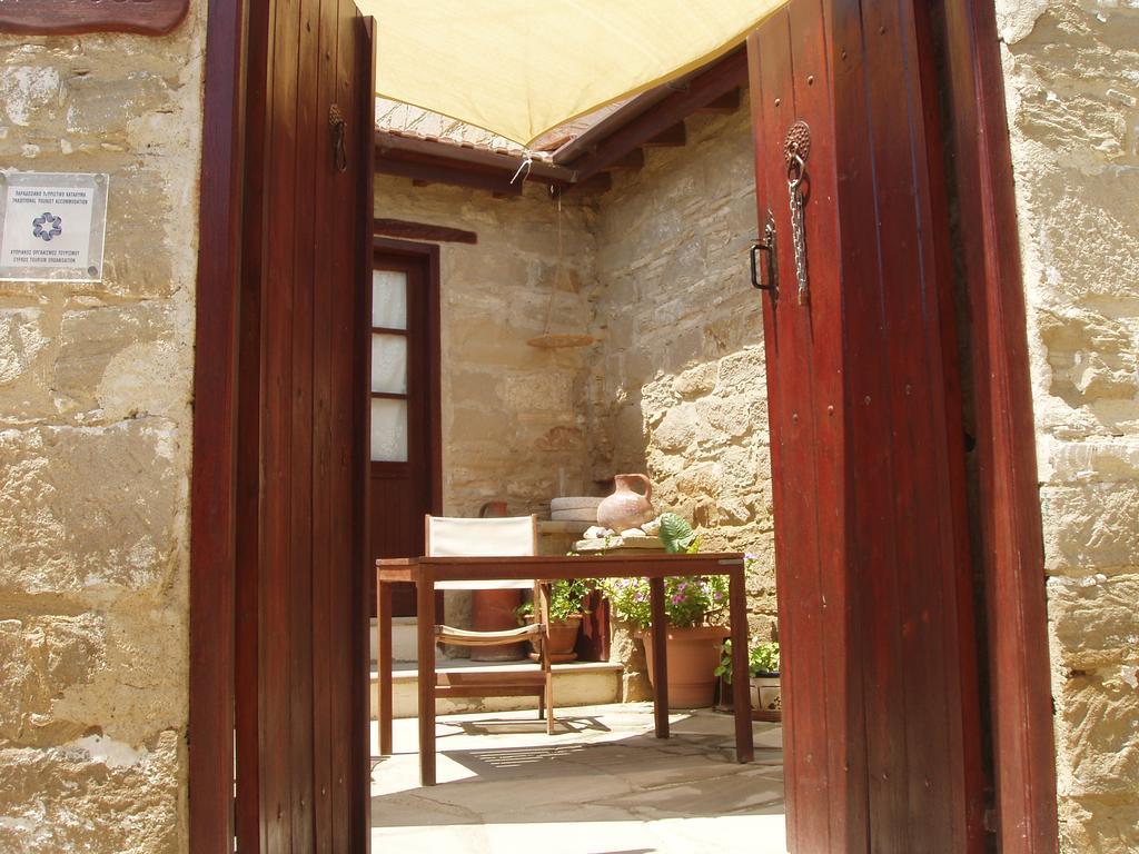 Appartement Niovi House à Tochni Extérieur photo